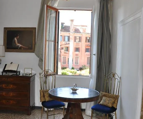 Bed & Breakfast La D'ella
