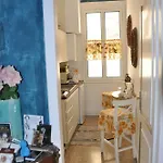 La D'ella Velence